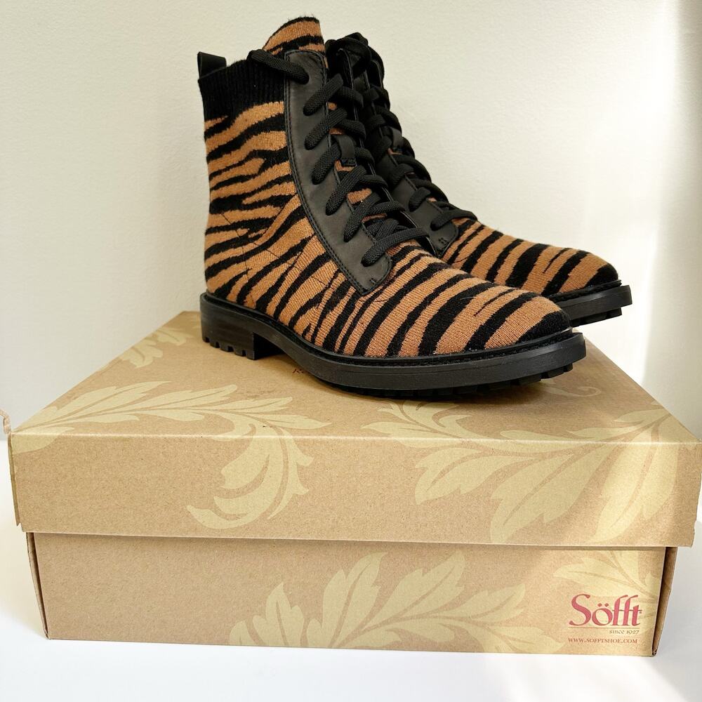 Sofft Landee Women’s 9 Tiger Combat Knit Boots Black Tan NIB